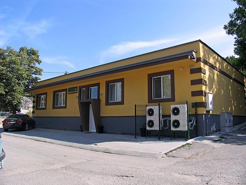 Хотел Хисаря Haskovo Esterno foto