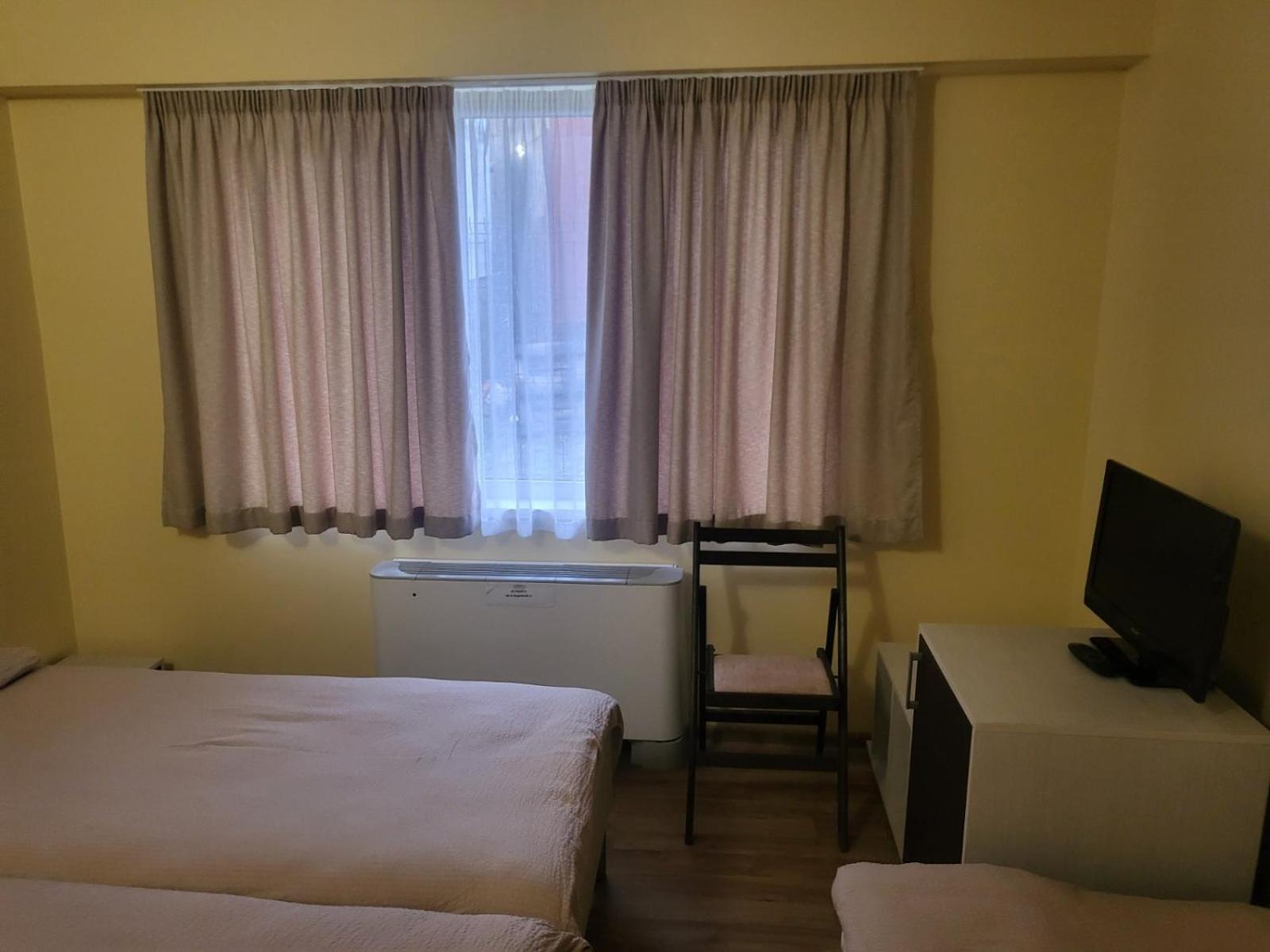Хотел Хисаря Haskovo Esterno foto
